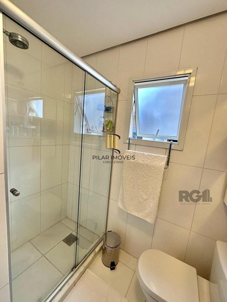 Casa em Condomínio para Comprar no bairro Pedra Redonda com 4 suítes