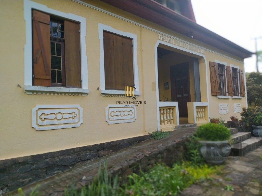 Área para comprar com casas Enxaimel em Nova Petrópolis.