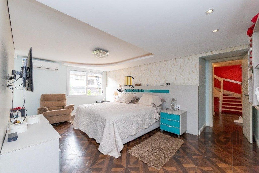 vende exelente casa com 442m² , 4 dormitórios Suíte, garagem para 4 carros