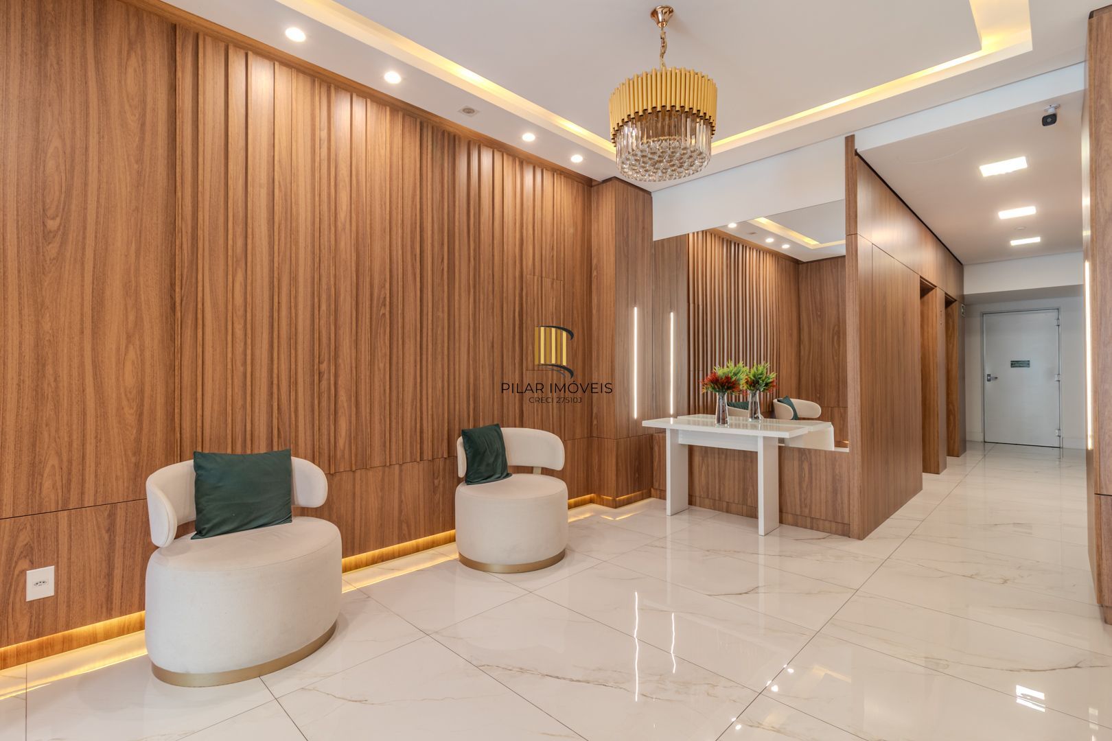 Apartamento Garden Espetacular: Pátio Privativo, Conforto Térmico e Sol na Medida Certa!