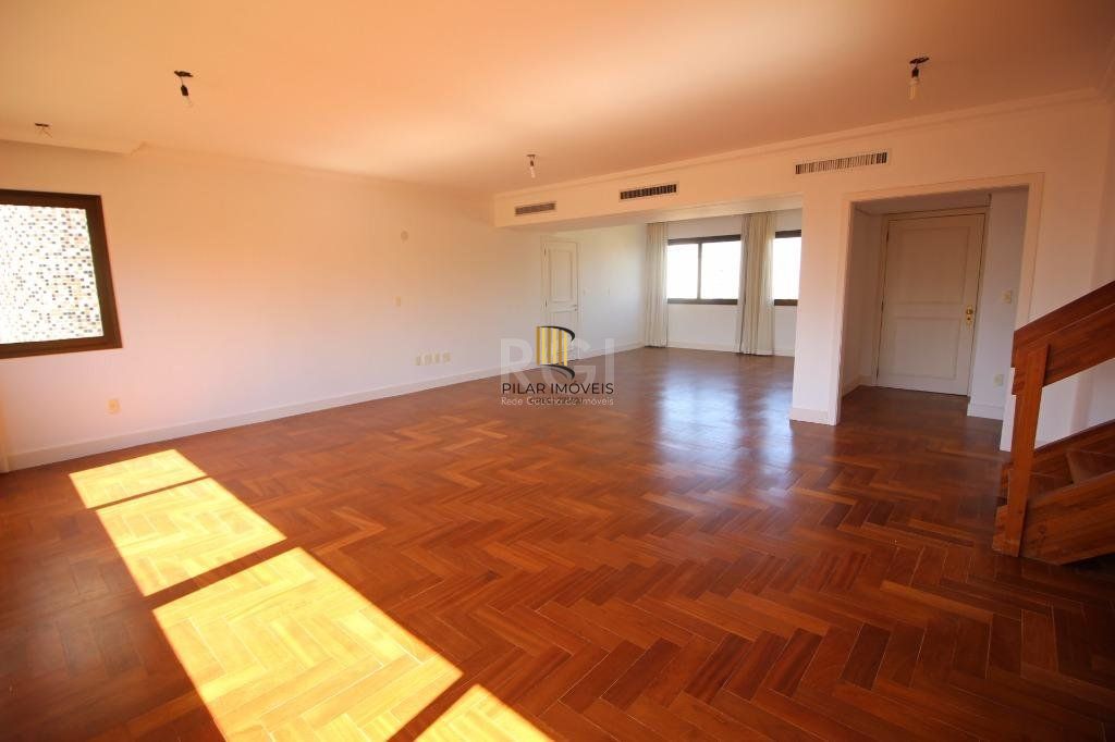 Linda Cobertura com 3 dormitórios para Comprar  com 331 m² - Bela Vista - Porto Alegre/RS
