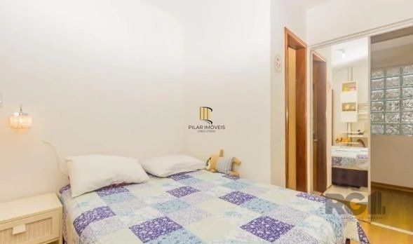 Casa com 7 Quartos e 6 vagas à Venda, 470 m² no Bairro Petrópolis