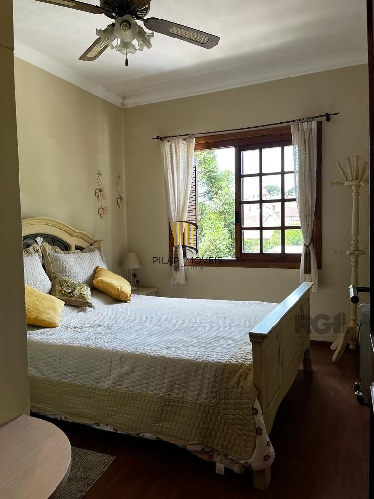 Cobertura duplex com 2 suítes e uma vaga para Comprar em Gramado.