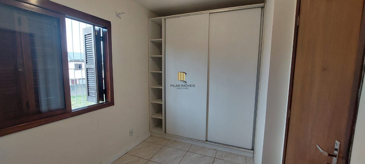Boletto Imóveis vende casa em Canoas , 2 dormitórios, 1 banheiro, 1 lavabo, garagem para 2 carros,  com móveis fixos em MDF, em fino acabamento.