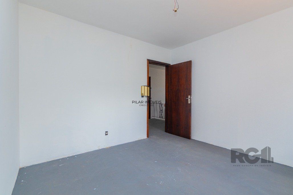 Casa/sobrado para Comprar com 4 dormitórios no bairro  Chácara das Pedras.