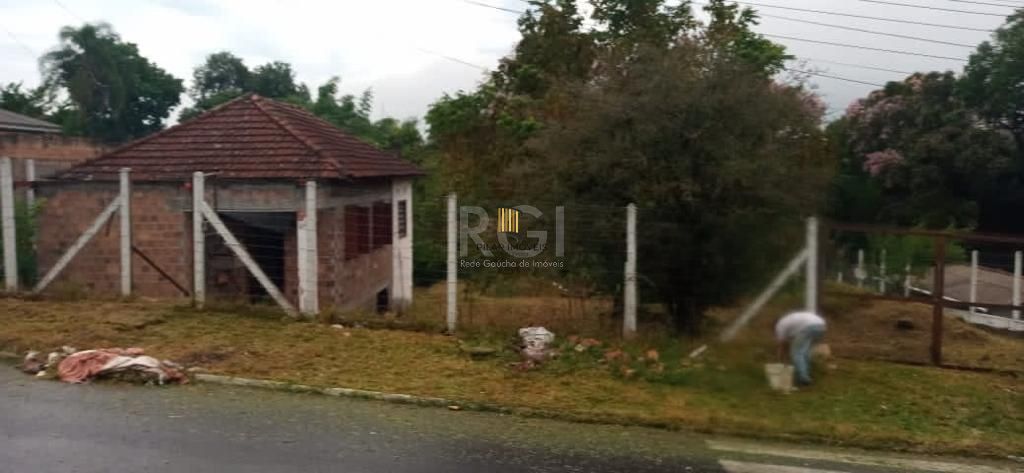 Vende terreno em Viamão1.200m² podendo ser feito construção residencial ou comercial, com 15m altura