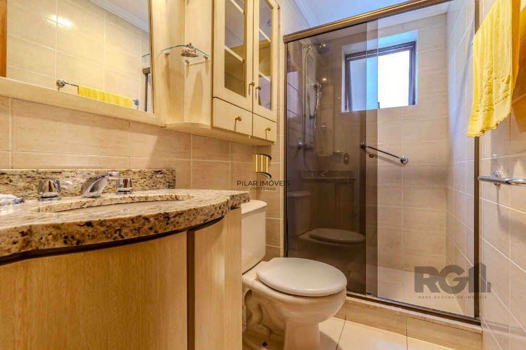 Apartamento 3 dormitórios e 2 vagas no Petrópolis, pertinho da Encol