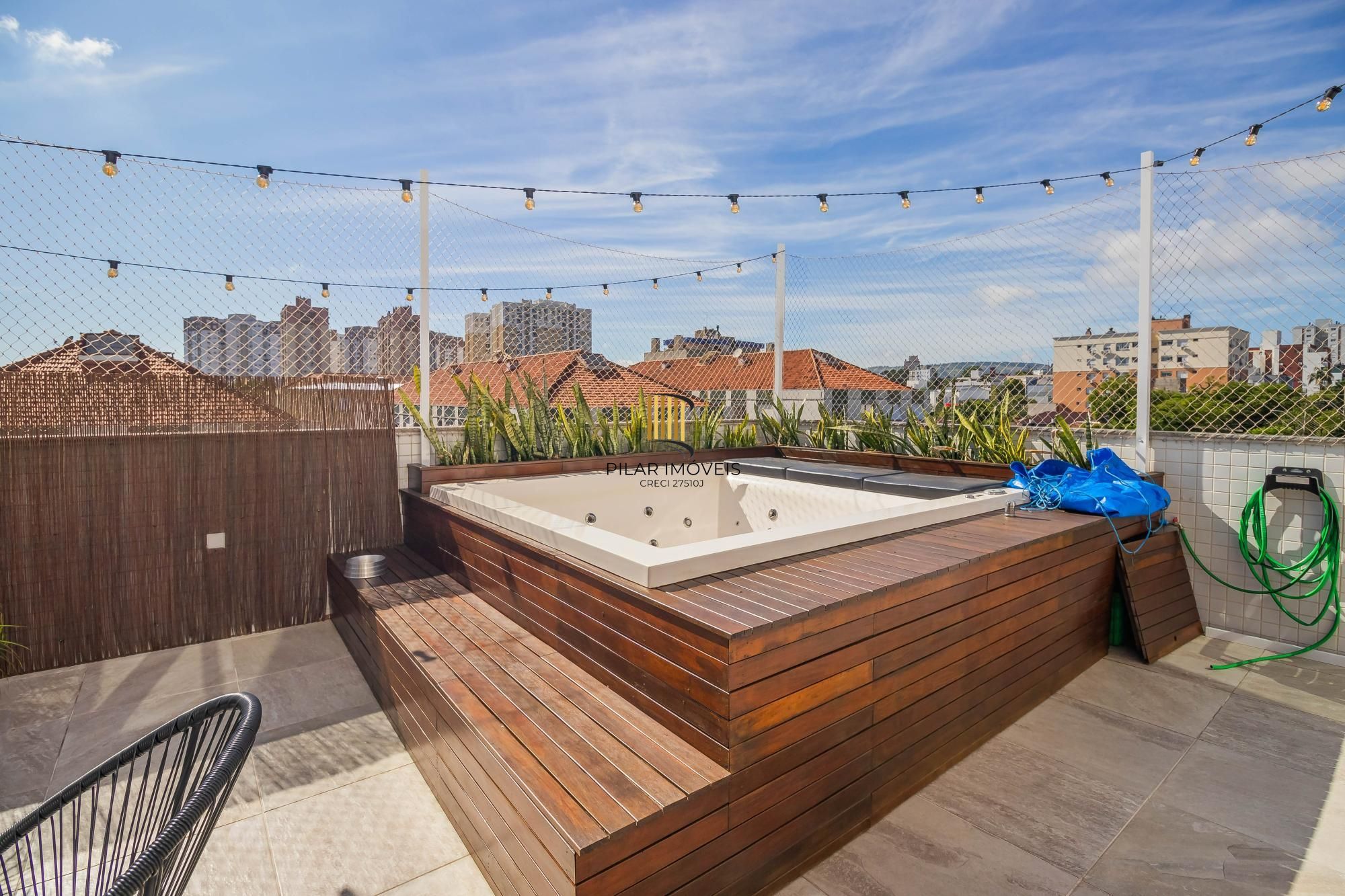 Apartamento garden semi-mobiliado e decorado no bairro Jardim Lindóia