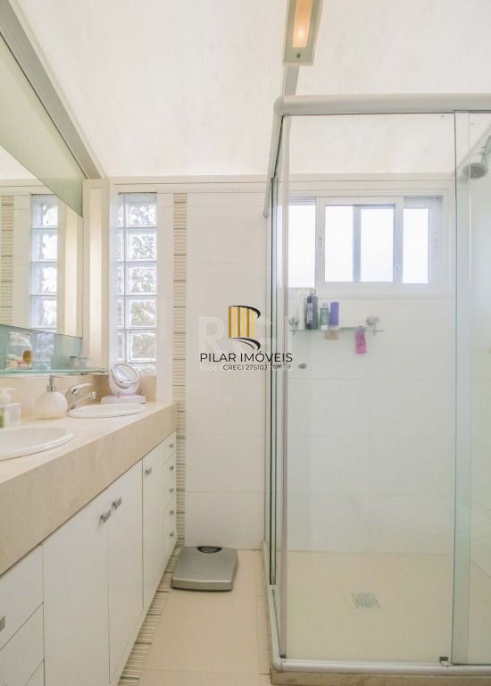 Casa para Comprar com  199 m² por R$ 1.180.000,00 - Boa Vista - Porto Alegre/RS