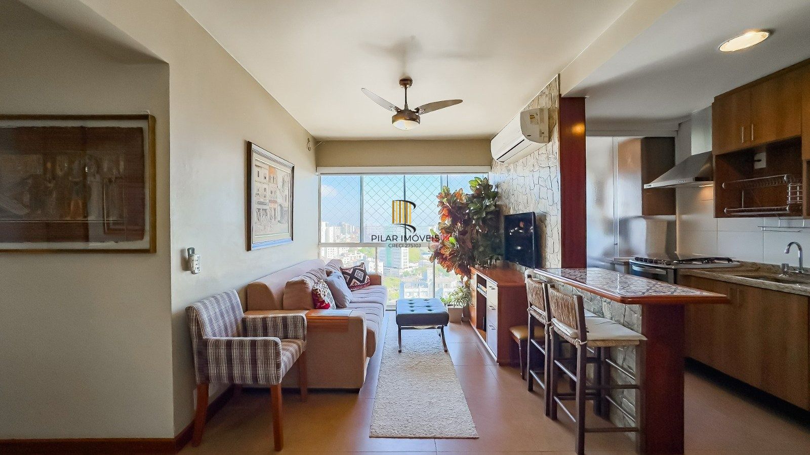 Apartamento totalmente mobiliado com 65m² no bairro Petrópolis!