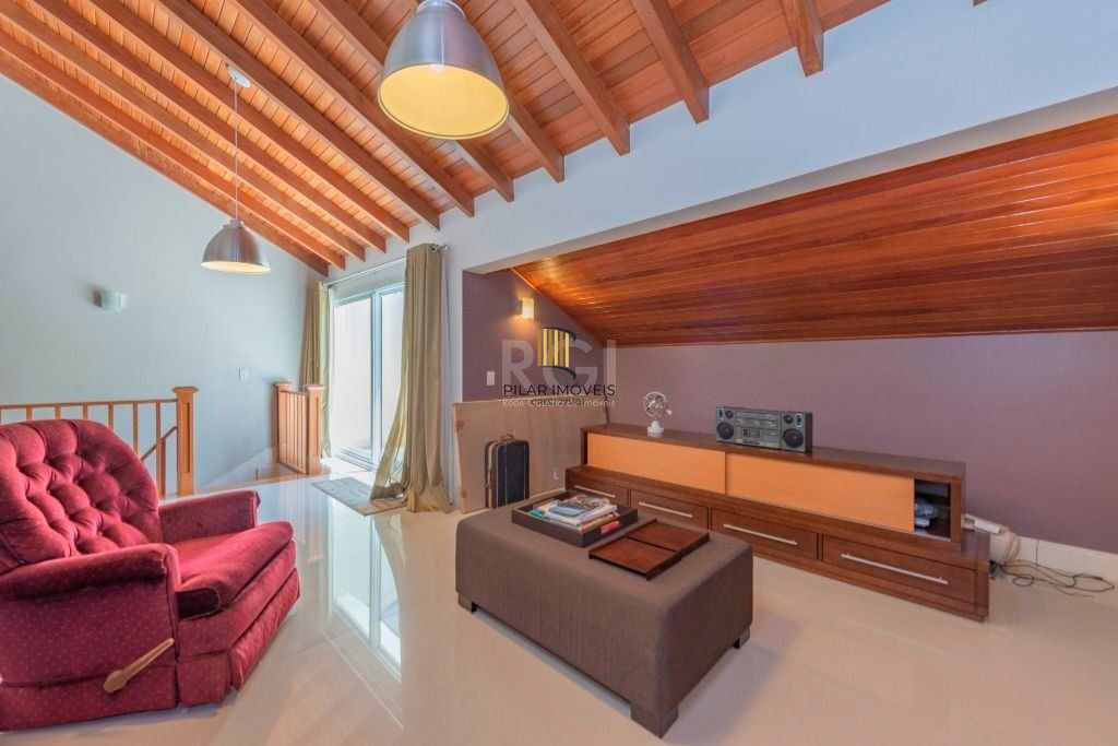 Casa para comprar Com 4 dormitórios , 431 m²- Três Figueiras - Porto Alegre/RS