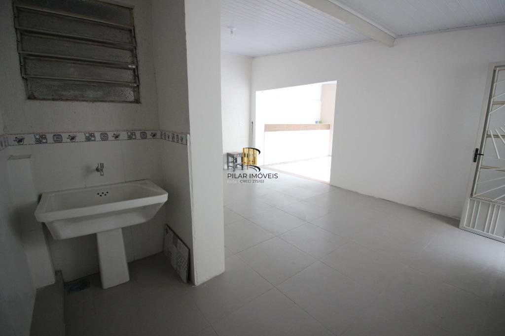 Casa com 3 Dormitórios Para comprar  250 m² - Petrópolis - Porto Alegre/R