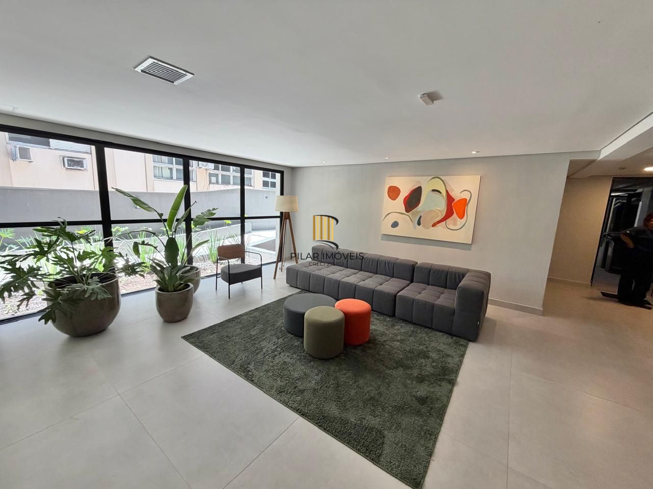 Excelente apartamento a venda no ITA123, com 2 domitórios no bairro Jardim Botânico.