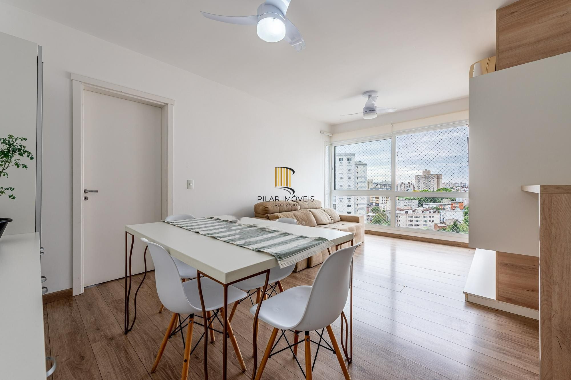 Apartamento 3 dormitórios no bairro Passo da Areia