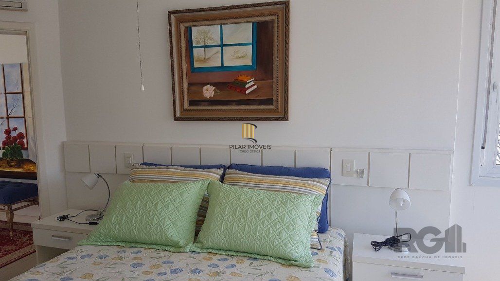 Casa para Comprar  no Condado de Capão com 5 suítes.