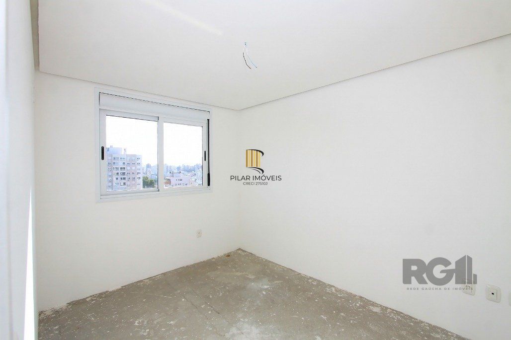Apartamento Para Comprar no bairro Jardim Botânico com 2 quartos (1 suíte)