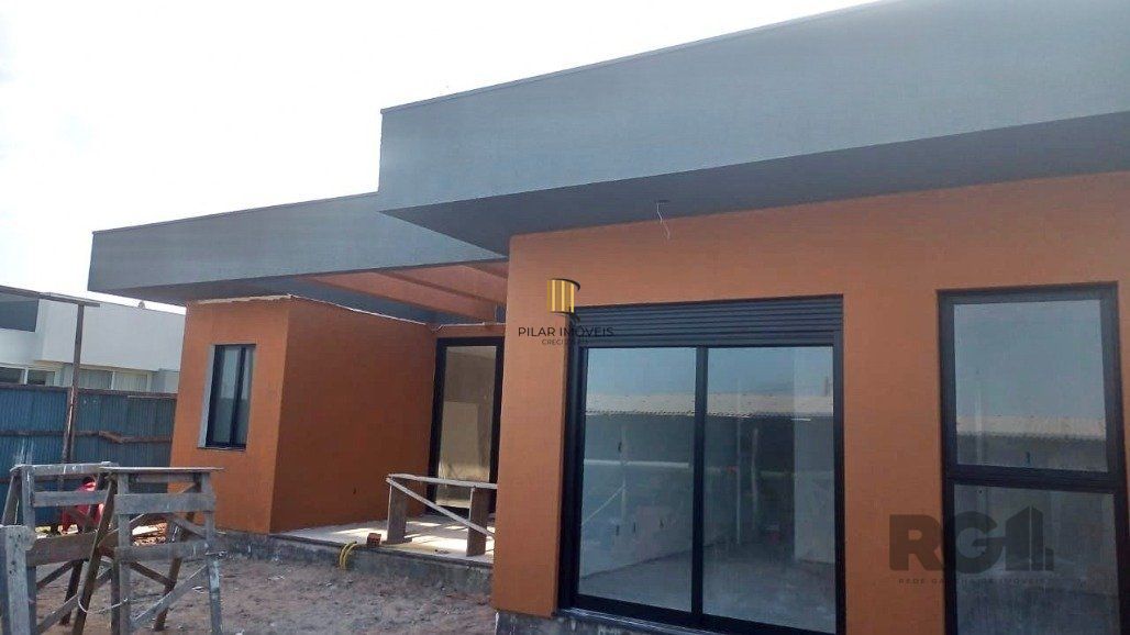 Casa com 3 dormitórios Para comprar Com  246 m² por R$ 1.800.000,00 - Centro - Torres/RS