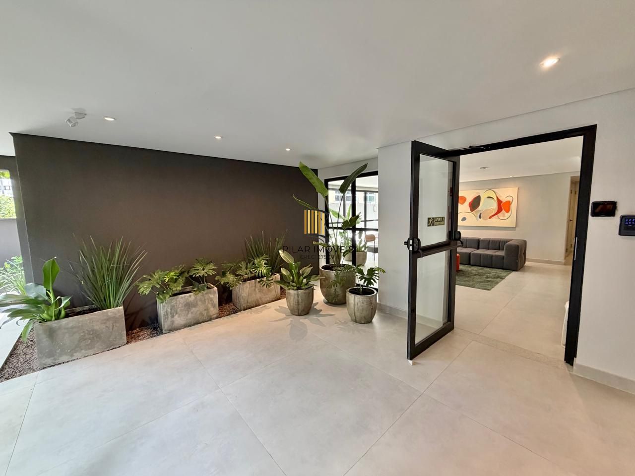 Excelente apartamento a venda no ITA123, com 2 domitórios no bairro Jardim Botânico.