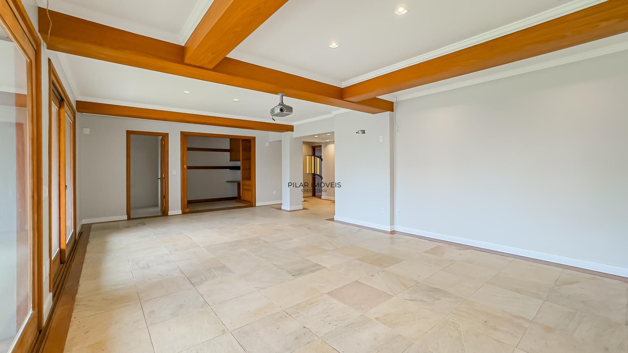 CASA CHACARA DAS PEDRAS 207 METROS , COMPLETAMENTE REFORMADA