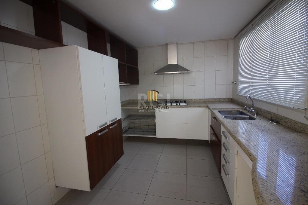 Linda Cobertura com 3 dormitórios para Comprar  com 331 m² - Bela Vista - Porto Alegre/RS
