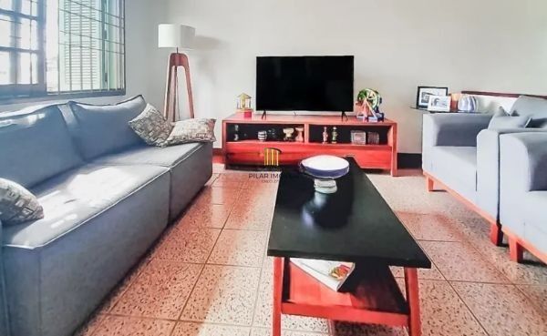 Casa com 3 Quartos e 5 vagas à Venda, 224 m² no Bairro Vila Ipiranga