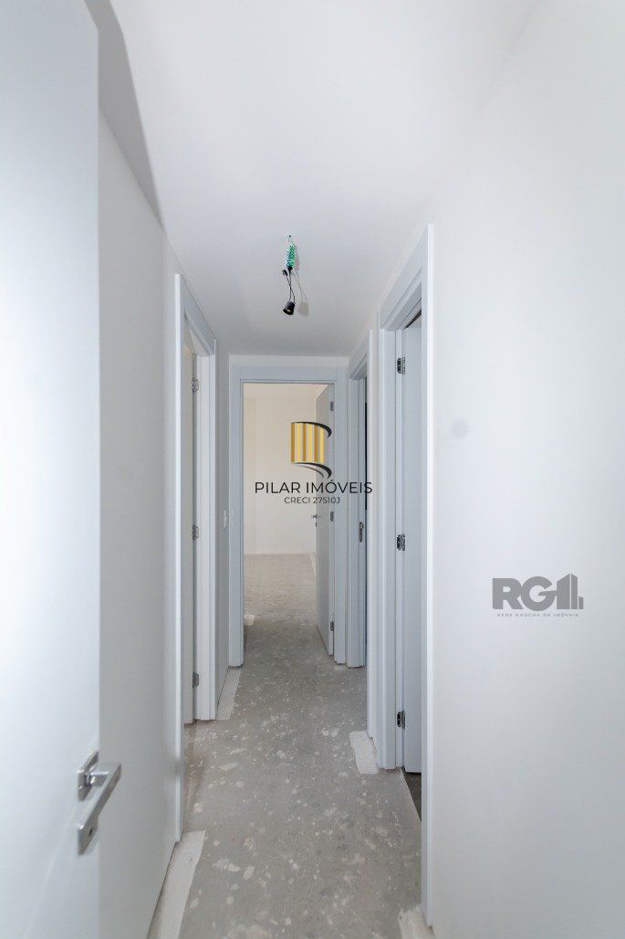 Apartamento 3 dorms. no Jardim Botânico, com infra completa e 2 vagas separadas