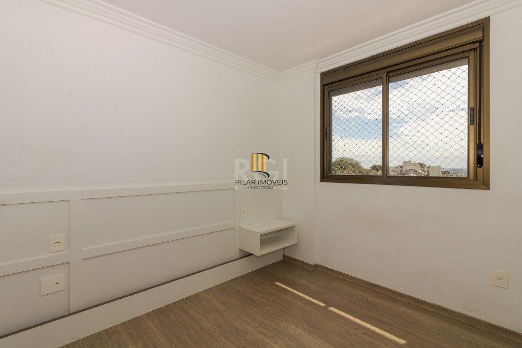 Apartamento de 3 dormitórios Para comprar no bairro Cristo Redentor