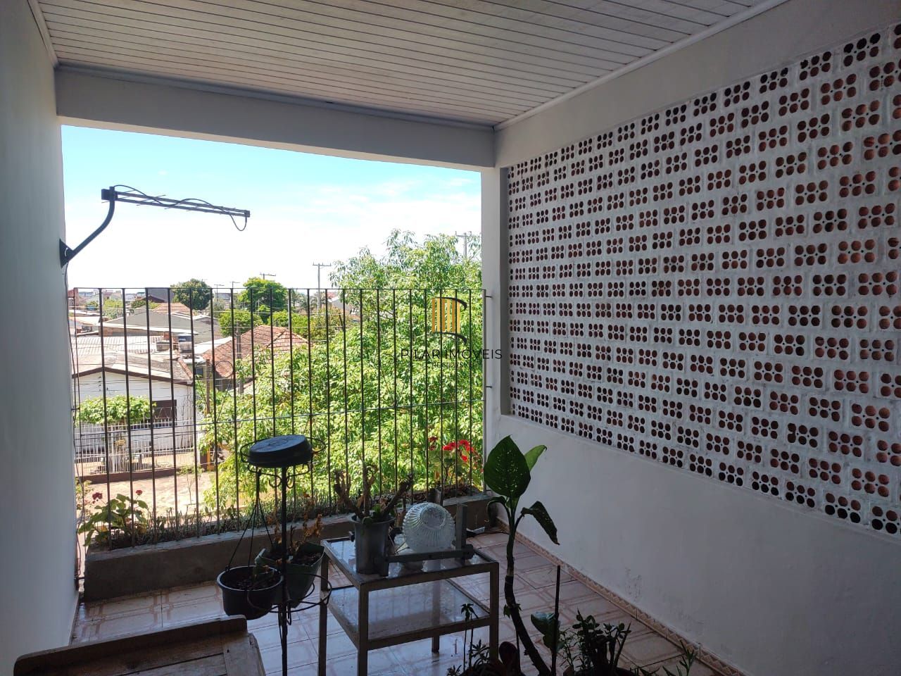 Vende Casa Comercial com deposito nos fundos, 289,80m²