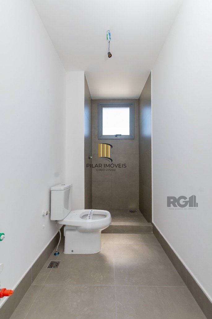 Apartamento 3 dorms. no Jardim Botânico, com infra completa e 2 vagas separadas
