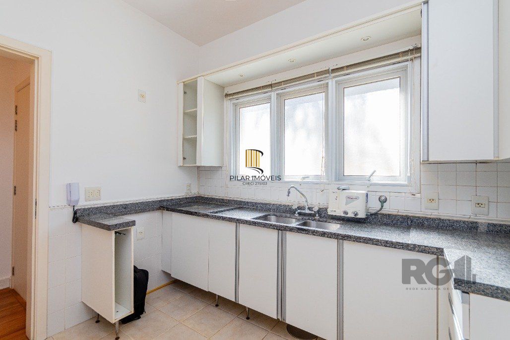 Casa para Comprar no Condomínio Pier 39, bairro Pedra Redonda