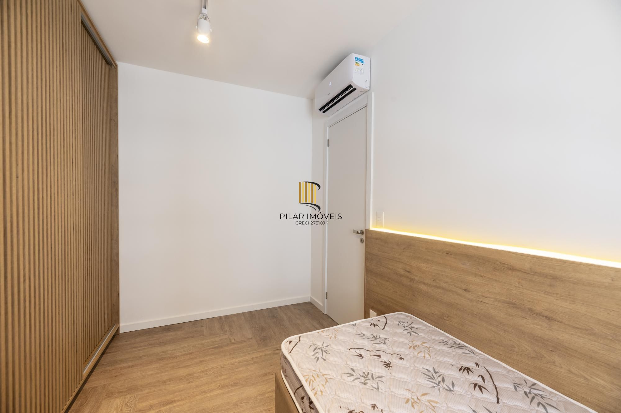 Apartamento com 67m², 2 quartos, 1 suíte, 1 vaga, no bairro Petrópolis em Porto Alegre