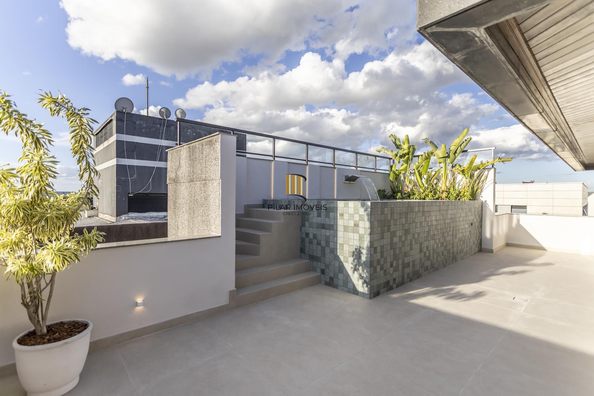 Cobertura com 270m² 3 suítes 3 vagas