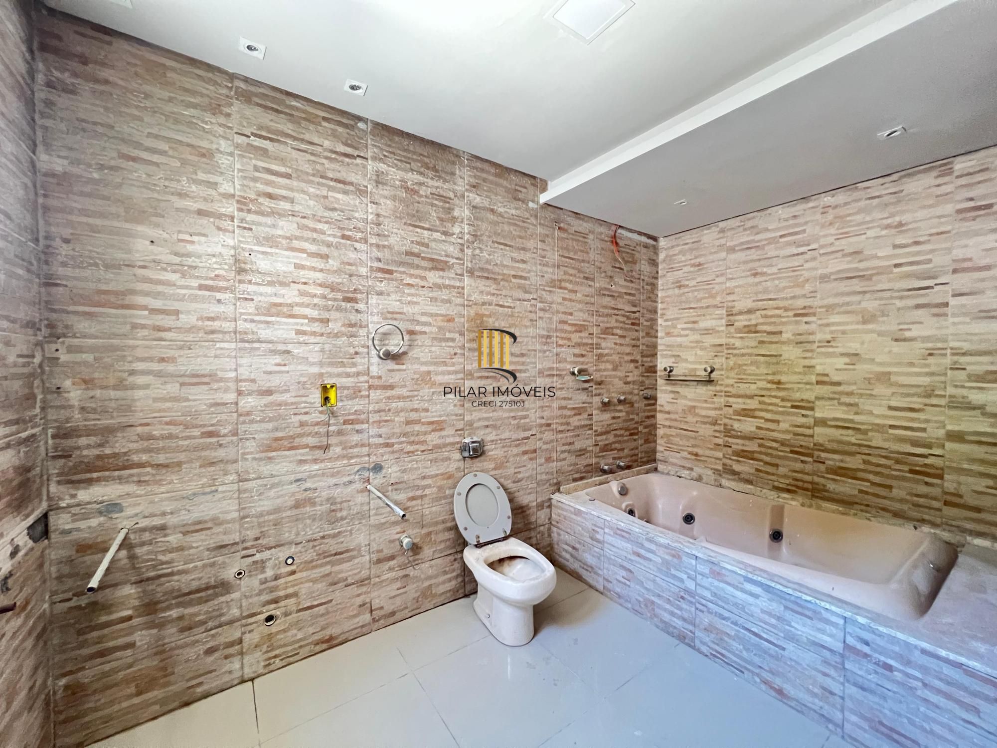 Excelente casa a venda reformada no bairro Ipanema.