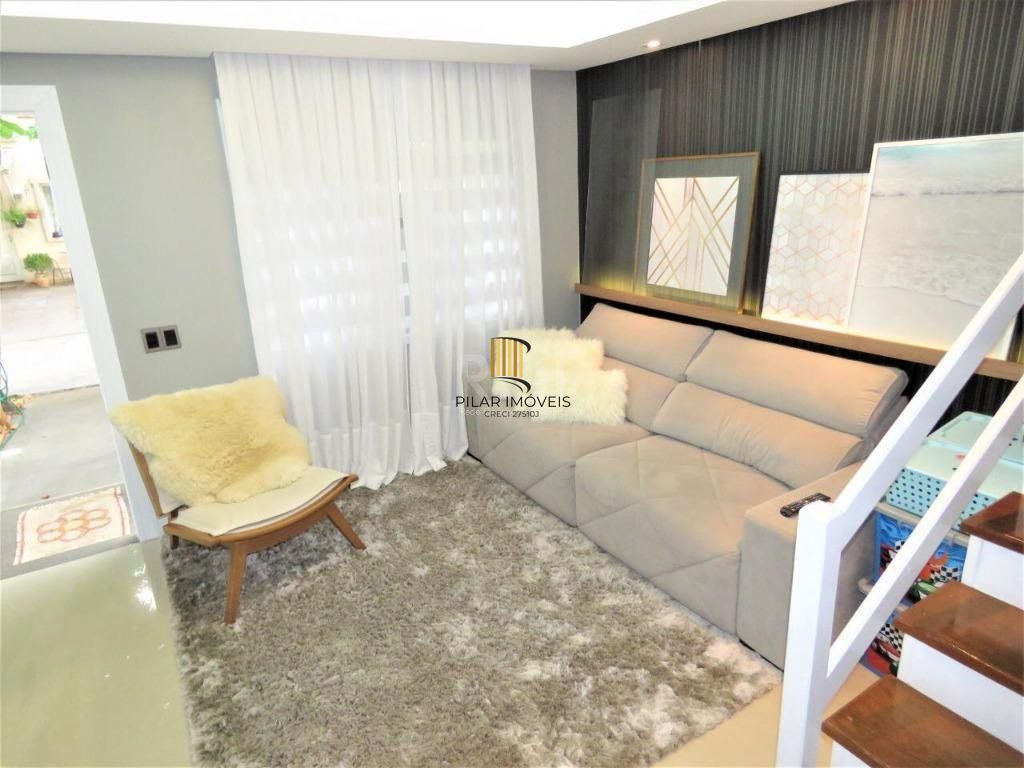 Ótima casa com 2 dormitórios com suíte master para Comprar