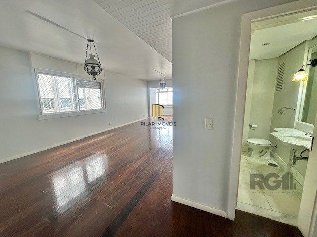 Excelente Apartamento Para Comprar  Próximo ao Hospital Moinhos de Vento com 196 m² privativos