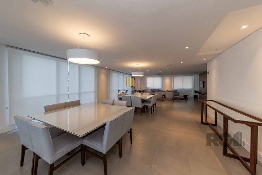 Apartamento para Comprar, impecável  com  4 dorm, sendo 3 suítes e 3 vagas Rio Branco