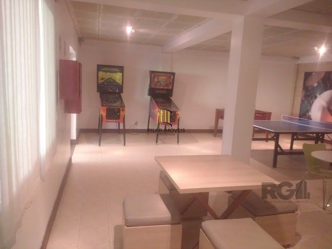 vende exelente casa com 442m² , 4 dormitórios Suíte, garagem para 4 carros