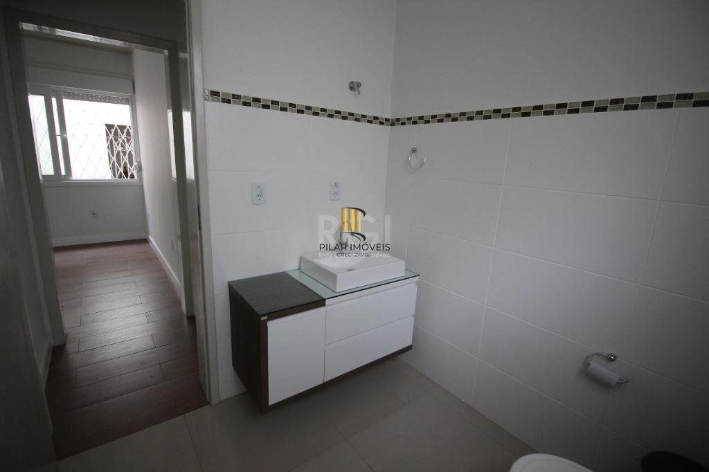 Casa com 3 Dormitórios Para comprar  250 m² - Petrópolis - Porto Alegre/R
