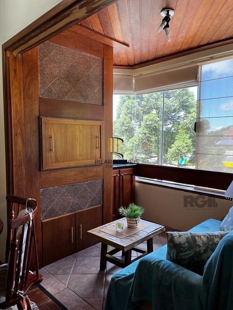 Cobertura duplex com 2 suítes e uma vaga para Comprar em Gramado.