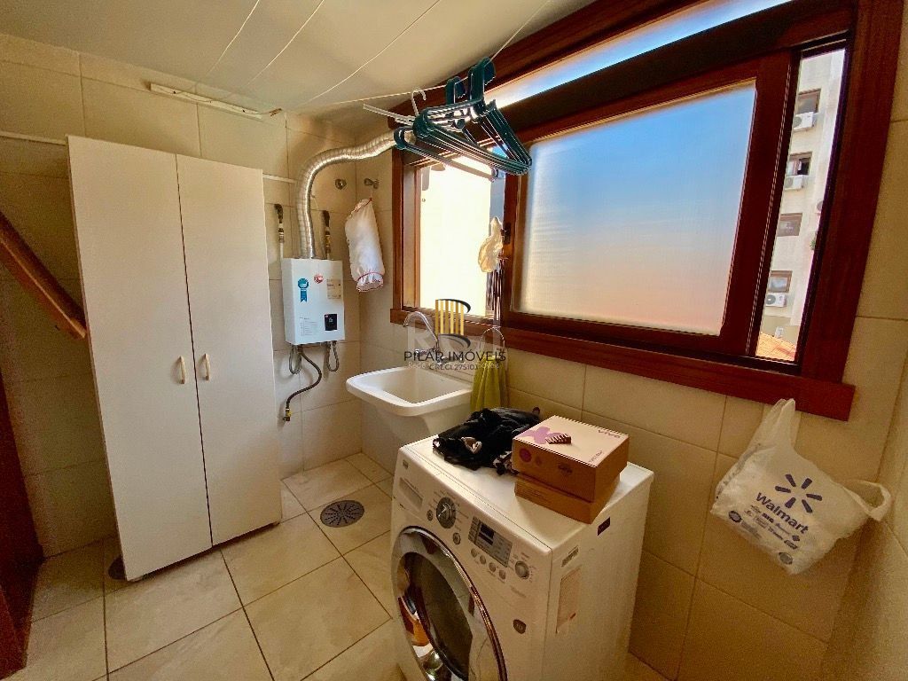 Apartamento Com 2 dormitórios Para comprar , 129 m² - Petrópolis - Porto Alegre