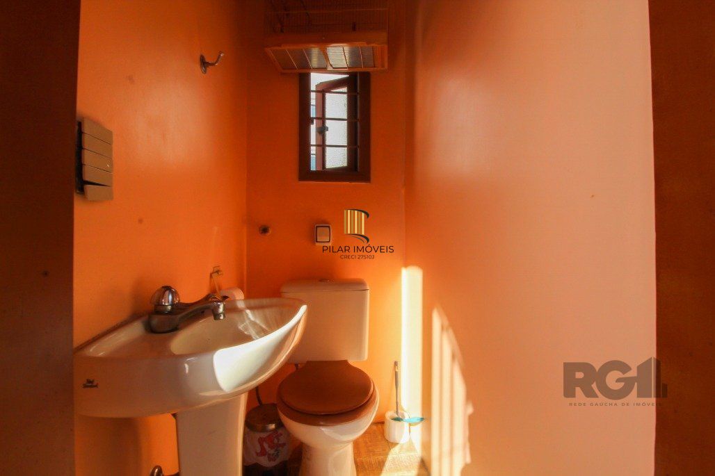 Casa de 250m² Para comprar no Bairro Mont Serrat  Por R$1.125.000,00