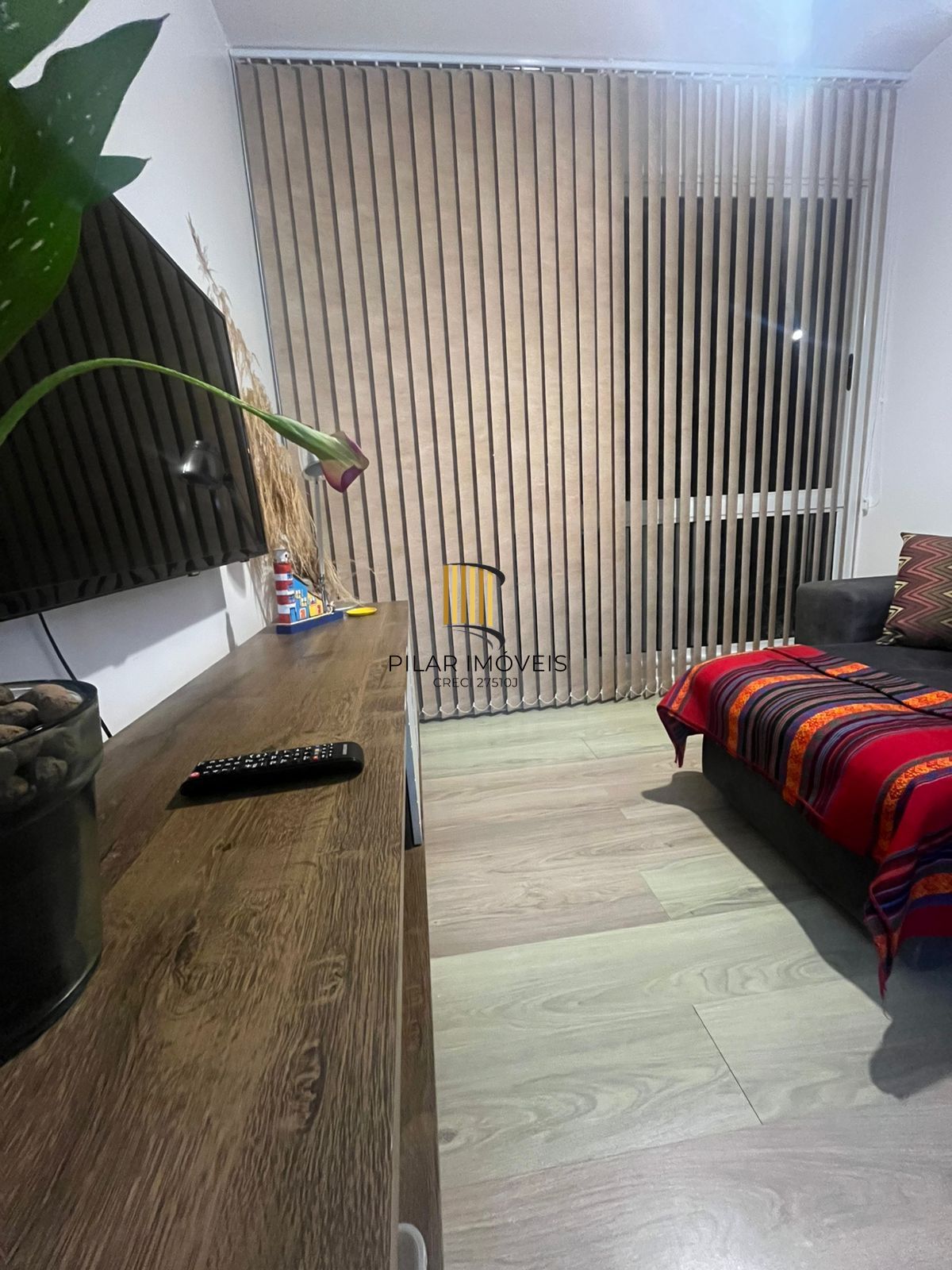 Apartamento no Residencial Urbano Ipiranga  a venda no bairro Partenon com 3 dormitórios sendo 1 suíte.