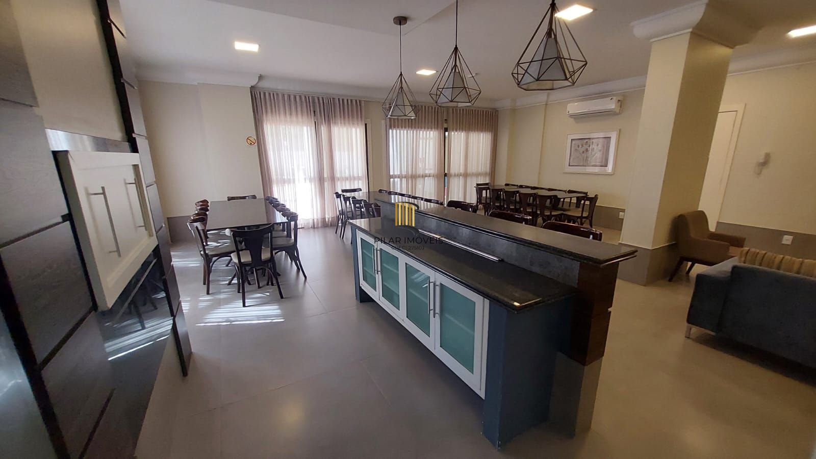 APARTAMENTO 3 DORMITÓRIOS - SUITE - CHURRASQUEIRA  - CRISTAL - PORTO ALEGRE - RS