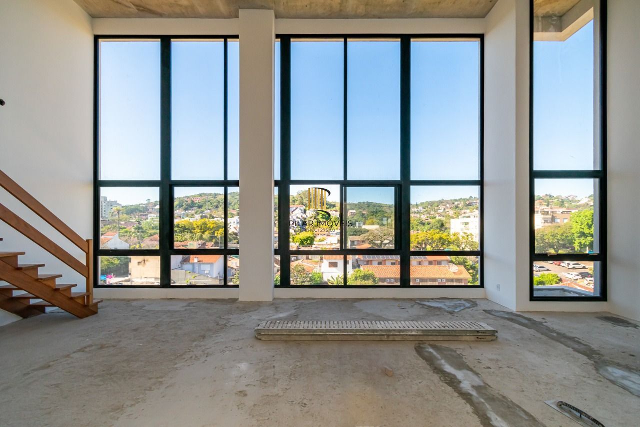 Apartamento Duplex com 135m²e 03 Dormitórios Bairro Tristeza