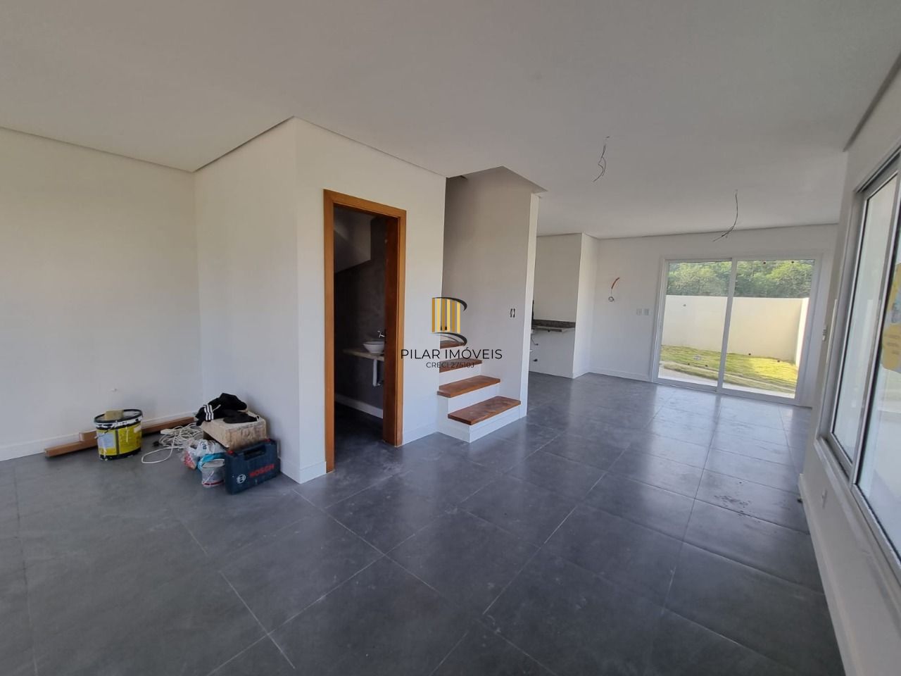 Casa Para Venda 03 Dormitórios / Suíte / Pátio com Churrasqueira / Condomínio Ilha Verde
