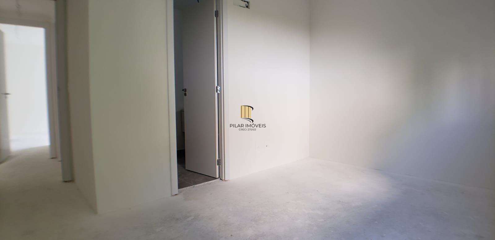 Apartamento para Venda - 101m², 3 dormitórios, sendo 3 suites, 2 vagas - Menino Deus