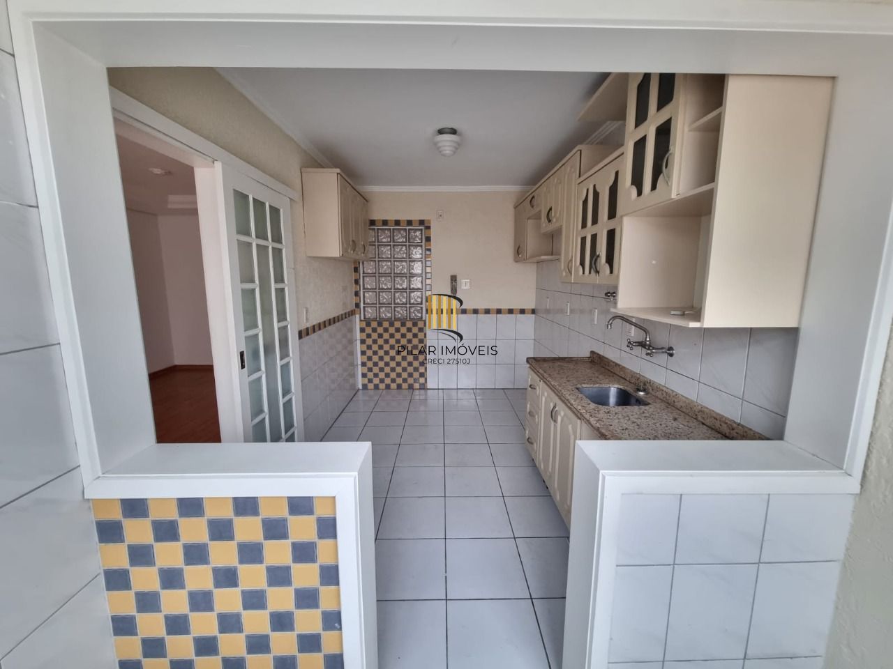 Apartamento 02 Dormitórios e 01 Vaga Próximo a Avenida Ipiranga