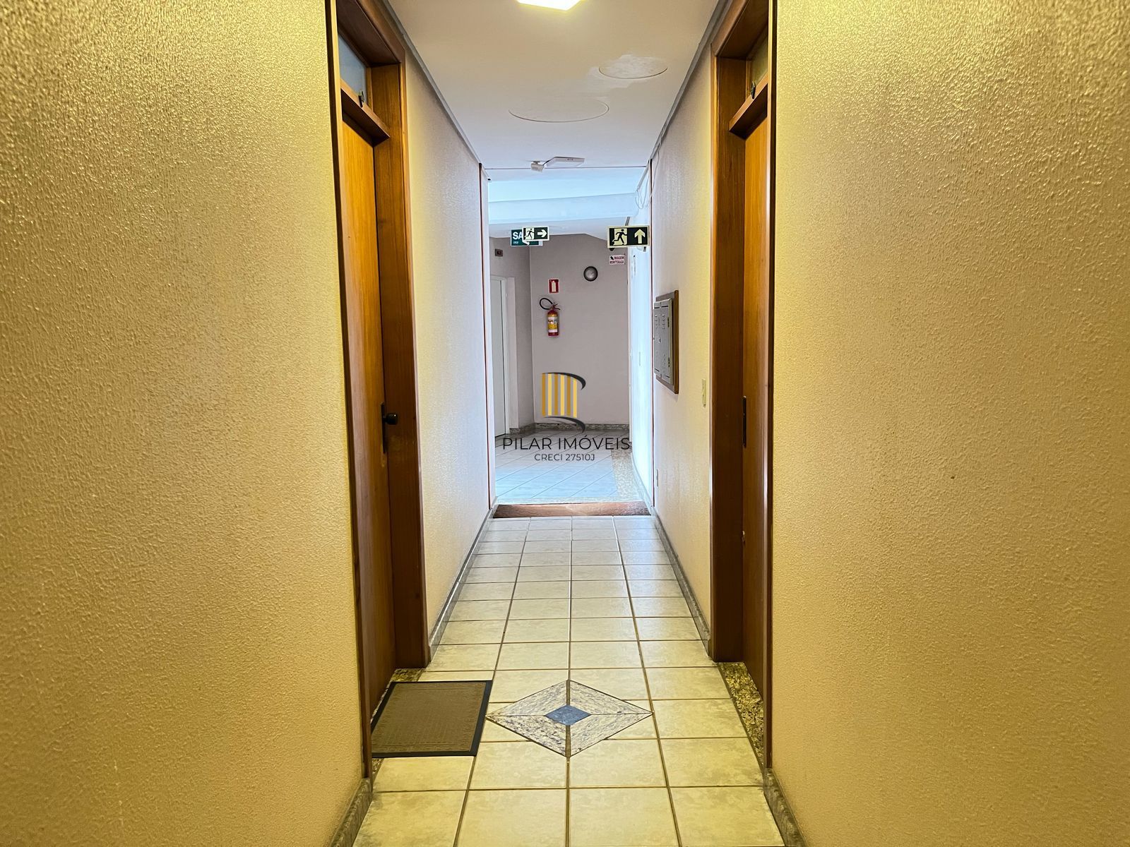 Sala para venda na Tristeza prédio Spazzio