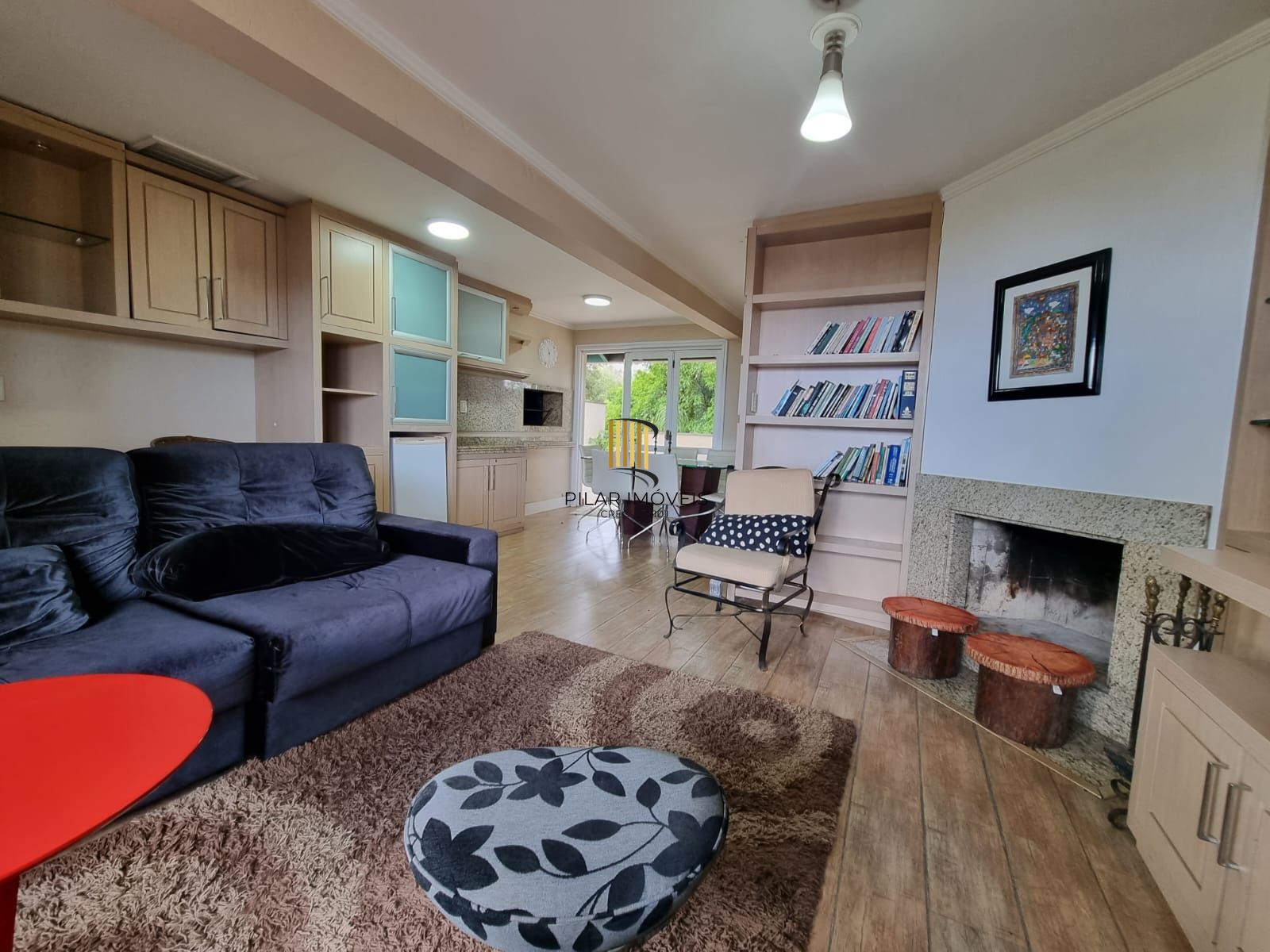 Casa em Condomínio 3 Suítes / Bairro Ipanema