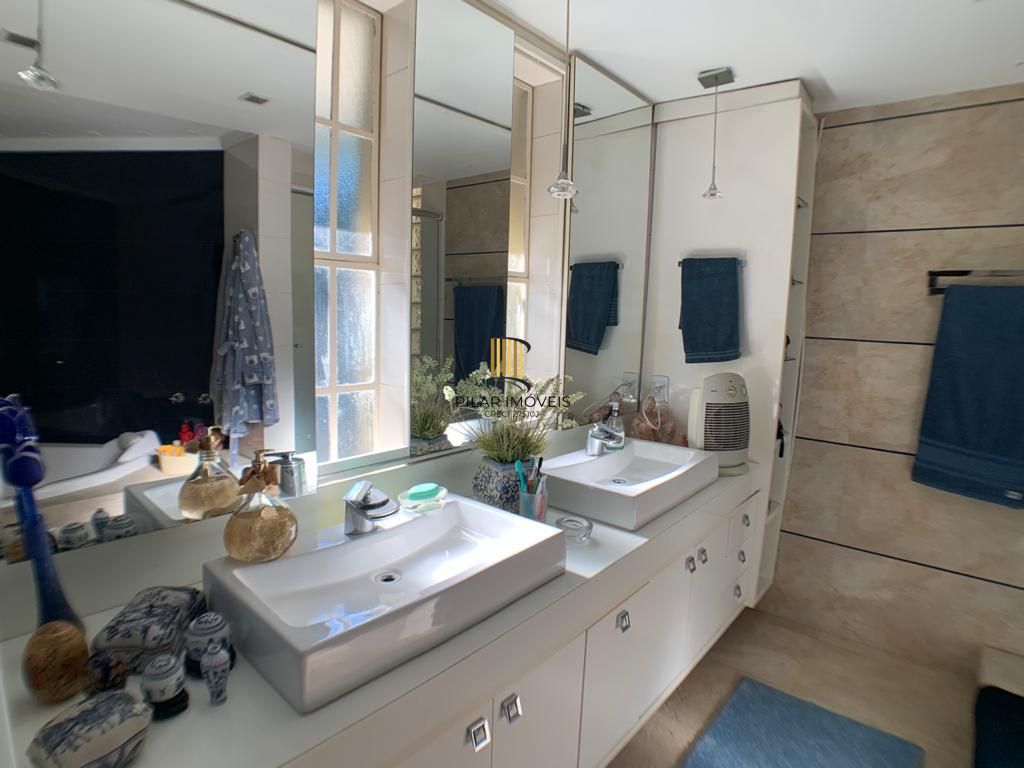 Casa para Venda - 420m², 3 dormitórios, sendo 1 suites, Ipanema